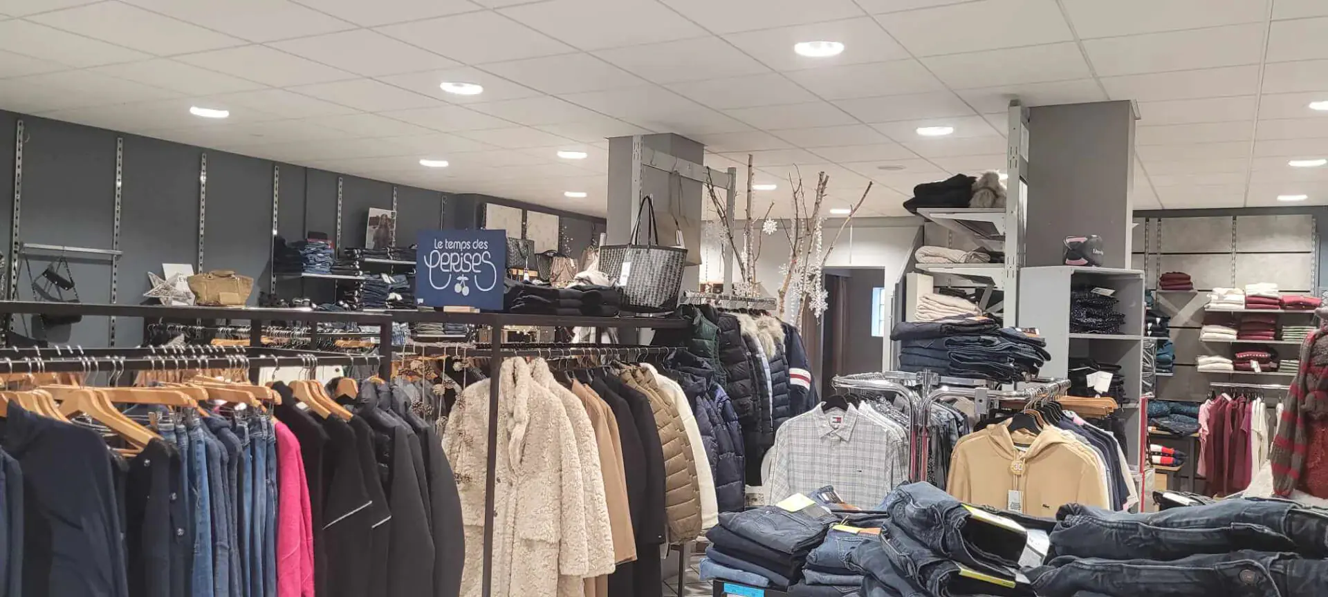 Beleuchtung im Modegeschäft