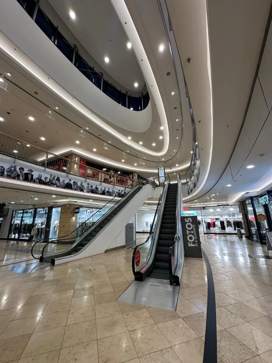 Beleuchtung im Einkaufszentrum